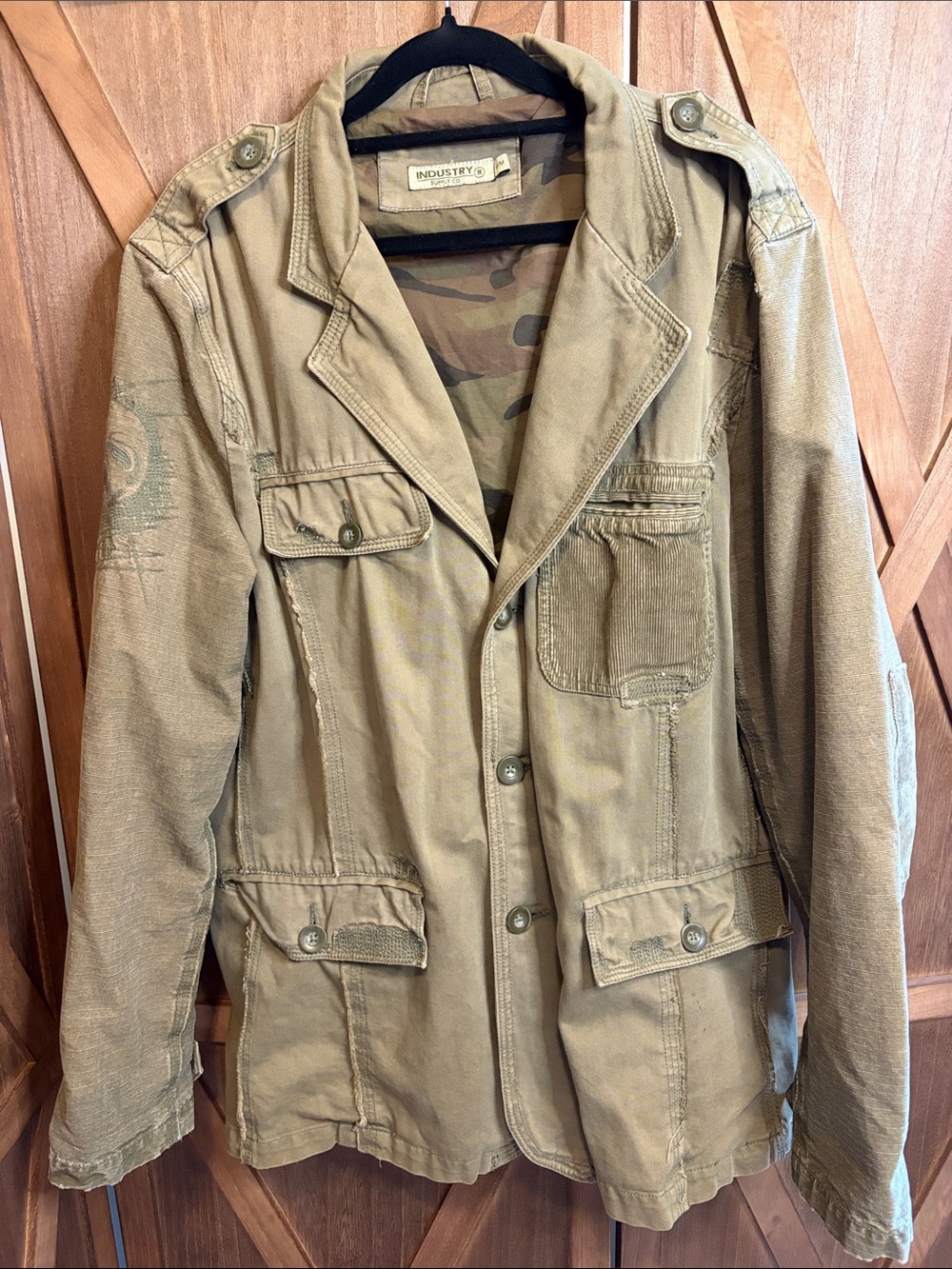 INDUSTRY SUPPLY CO. Distressed Military Safari Jacket Camo Lining SIZE MEDIUM
